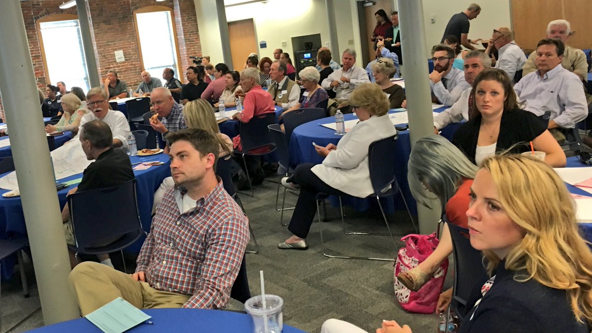 Lots of great people here- including <a href="/ClaytonPlace/">John Clayton</a> @judiwindow <a href="/alex_pug/">Alexandra Puglisi</a> <a href="/michael_skelton/">Michael Skelton</a> <a href="/nushka01/">Mariana</a>- why aren't you?