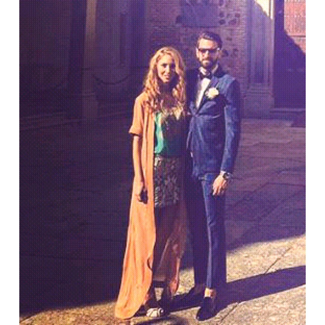 lovemiuka's tweet photo. Con kimono #Nanook de Miuka Priveé @agoscioli muy glam &amp; chill junto a  @riflevarela . https://t.co/ayOlHiQRiu