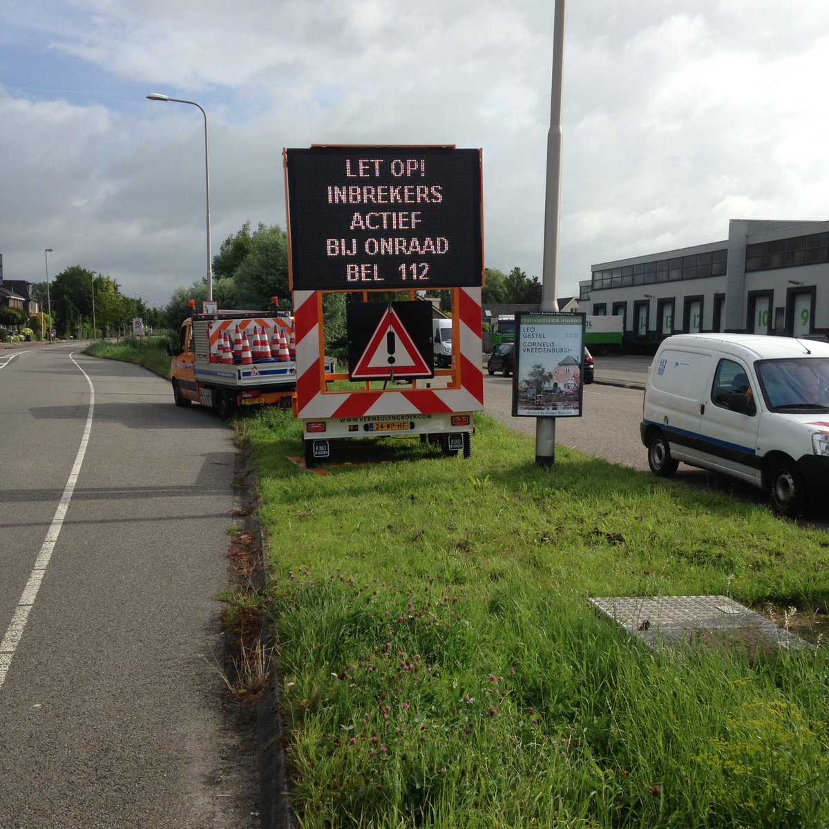 ronald_wel's tweet photo. Vermeulen IM heeft in opdracht van de gemeente Bodegraven een Tekstwagen geplaatst leest u deze goed !!!!!! https://t.co/BwlBeG6WI6