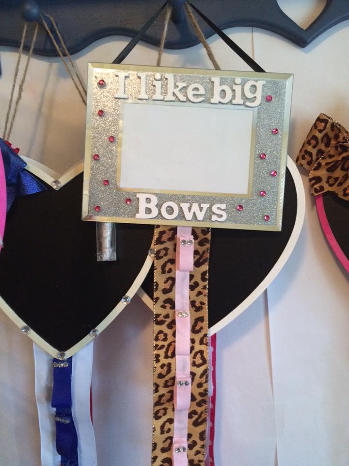 Original_Bows's tweet photo. https://t.co/n0bgD2eXQj
I Like Big Bows!
#cheerbows #Bowholders #bows #bigbows
theoriginalbows@gmail.com
Frame it! https://t.co/nY1Ahk6gtR
