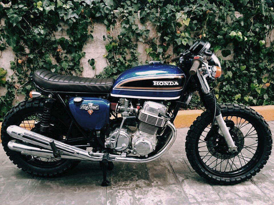 VivaLaRide's tweet photo. Sneak peek de esta increíble Honda CB 750 de Eduardo Bello, próximamente en las calles de México.#SueñosHechosAMano https://t.co/0lnQIKfrd5