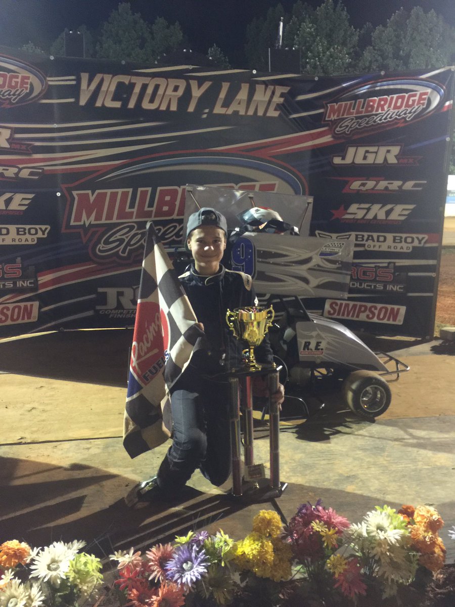 SteveLetarte's tweet photo. Couldn't be more proud of this kid tonight. Box stock feature winner @MillbridgeRacin https://t.co/XJAcI6V1RZ