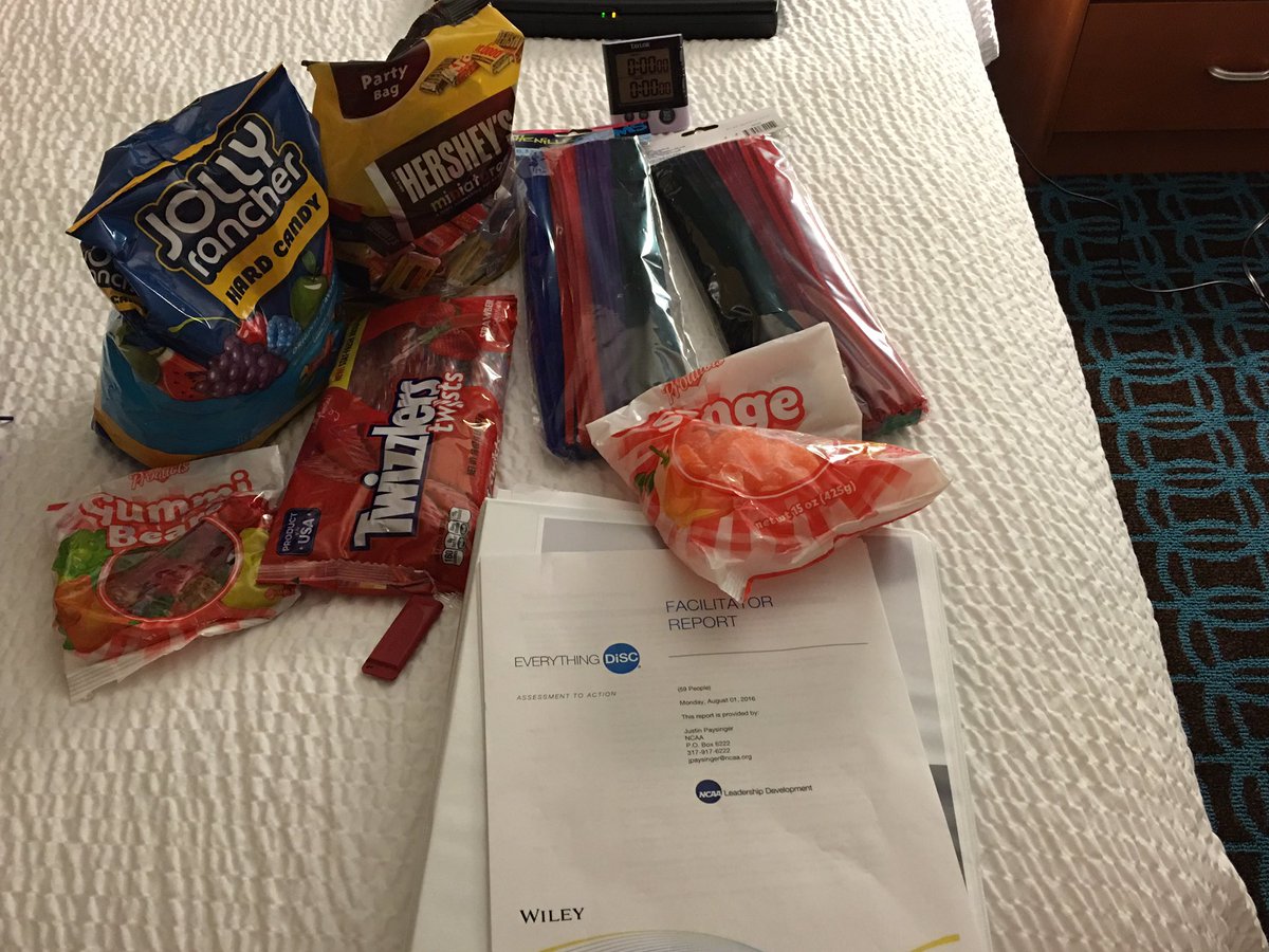 Deidre927's tweet photo. @MsCELovely @lynnekaplan I'm ready too!!! #Itotallyunderstand https://t.co/u2J4wQ0Xin