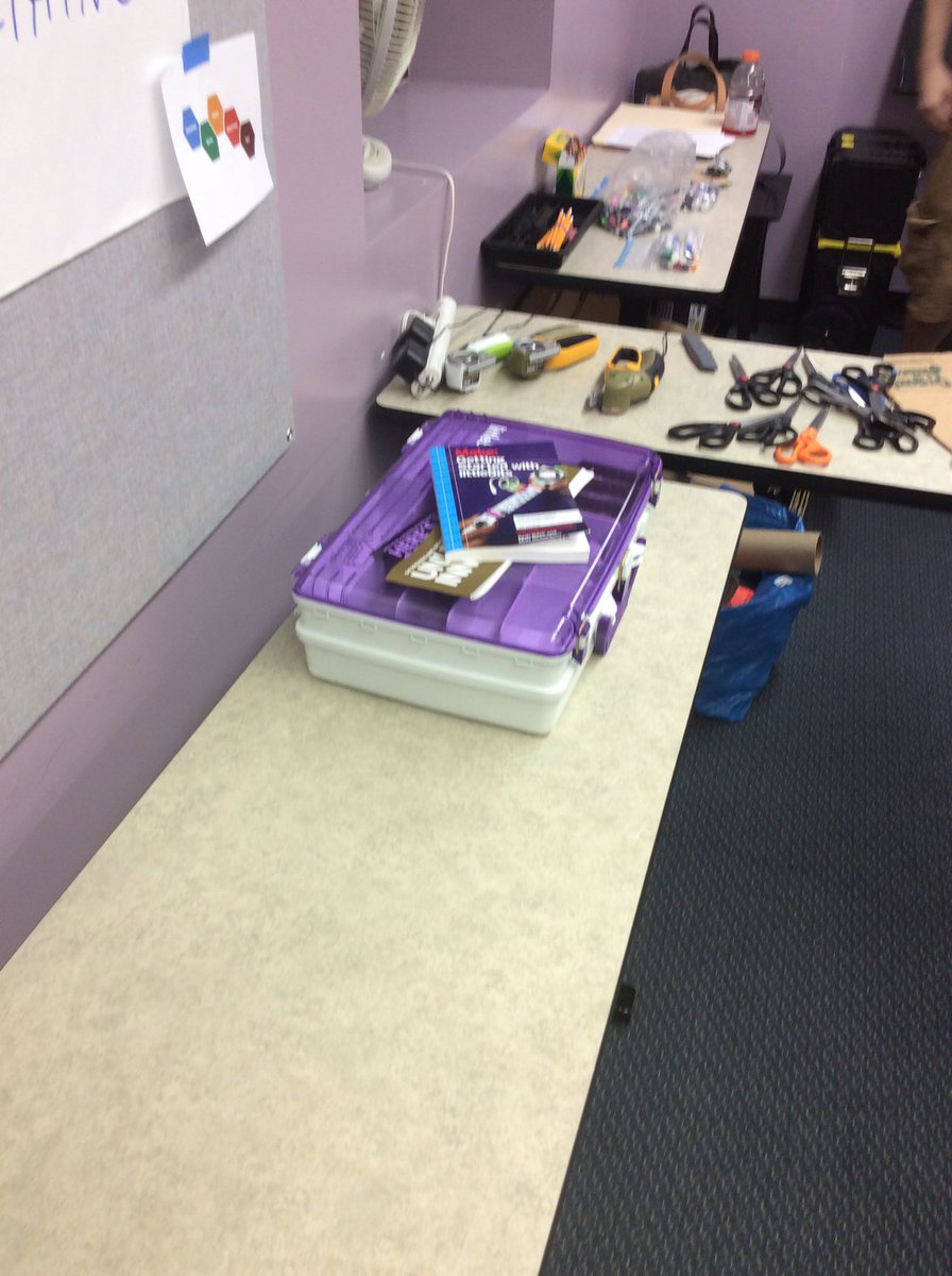 mrchristieteach's tweet photo. Time to clean up #matcu2 https://t.co/pHcbjaaphn