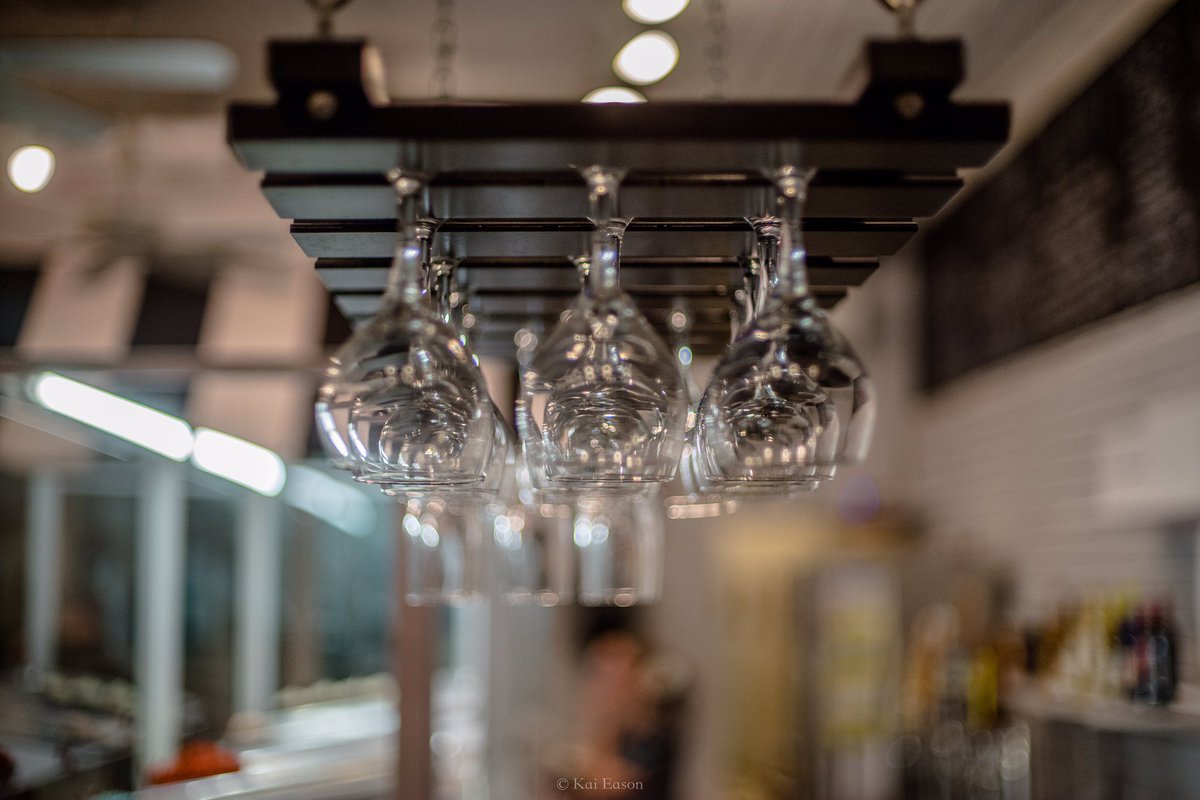 KaiEason's tweet photo. #random #wineglasses https://t.co/dFXrunO81Y