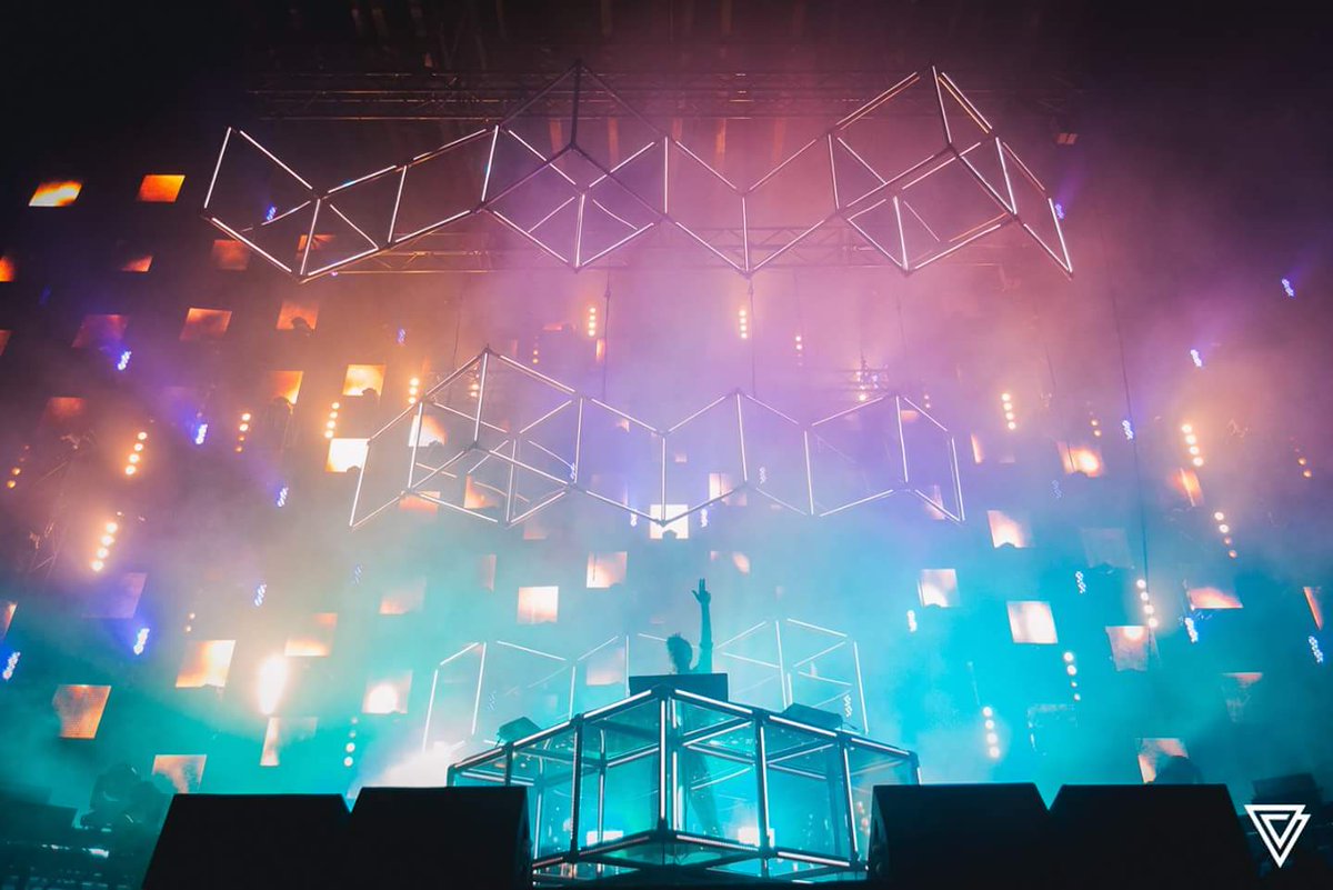 donofrio_joseph's tweet photo. #visualbass I want to re-live this moment forever 😍 https://t.co/PdAUHdOhPL