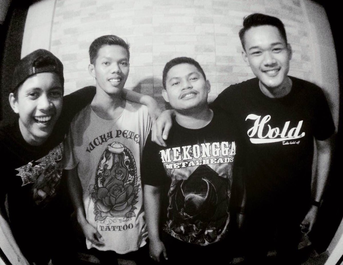 "Slam Metal yang Bertaut dengan Cerita Rakyat dari Bajoe" <a href="/EksMUTILASI/">Eksekutor Mutilasi</a> dalam #MusicNews: revi.us/eksekutor-muti…