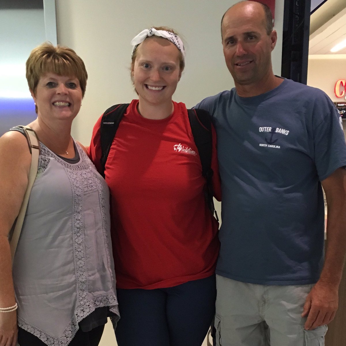 kindrawilson7's tweet photo. So happy that are beautiful daughter is home from #haiti #proud #blessed https://t.co/hQ2yZZI11t