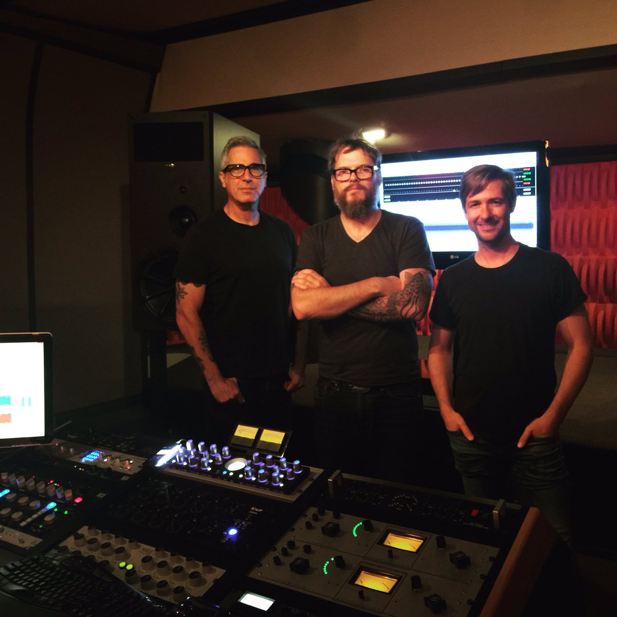 BrettGurewitz's tweet image. Good times mastering and nerding out with Pete and Jeff today at @infrasonicsound