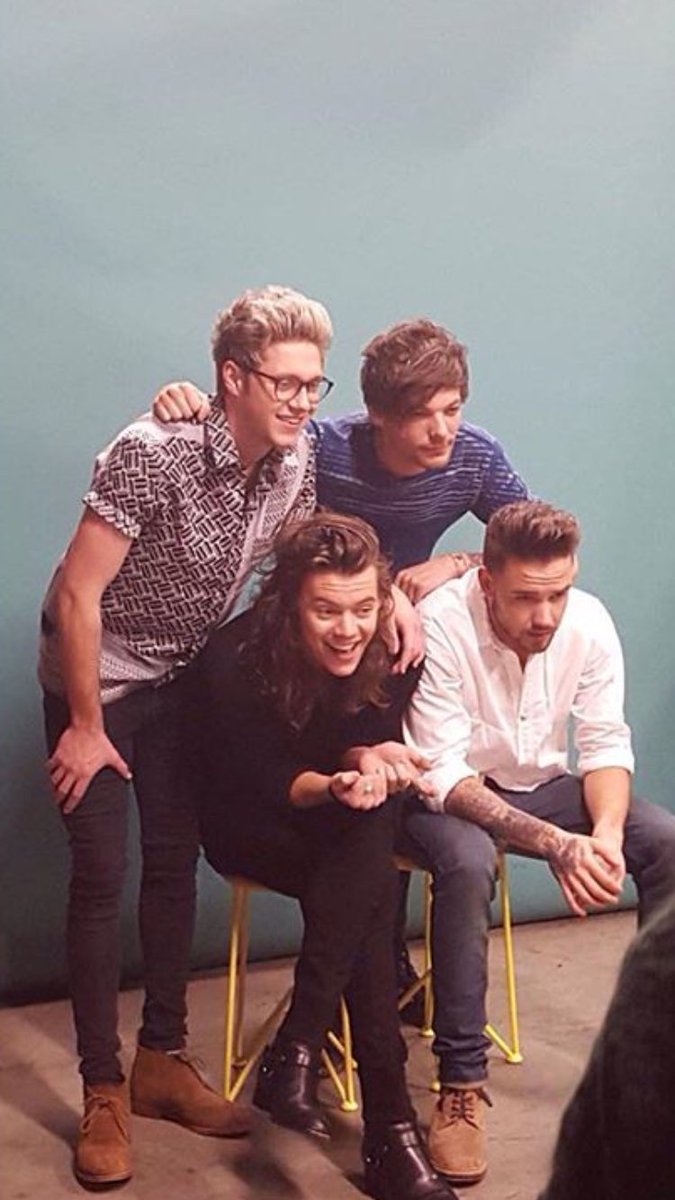 lovemelauren14's tweet image. #1DenMexico not sure why this is trending but it has something to do with the boys so im here