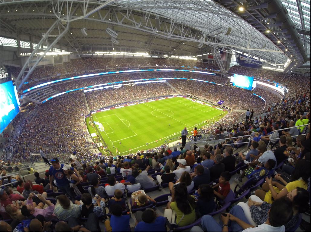 AlexCoumailleau's tweet photo. First ever game at the @usbankstadium was a sellout! 64,101 for the  #ACMCFC #ICC2016 match! Looks amazing! https://t.co/gQmyW9qgFA