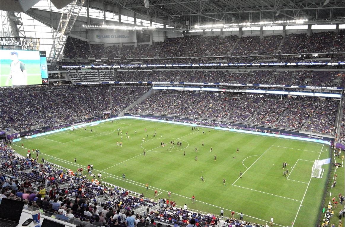 AlexCoumailleau's tweet photo. First ever game at the @usbankstadium was a sellout! 64,101 for the  #ACMCFC #ICC2016 match! Looks amazing! https://t.co/gQmyW9qgFA