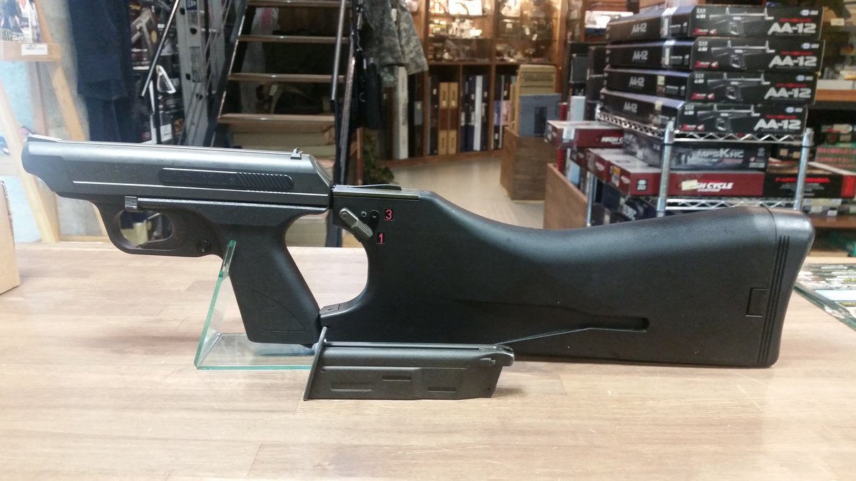 SFBC_GURKHA's tweet image. ども、微笑みデブです
本日、最初の入荷情報です！。＃タニオコバ ＃VP70 ストック付きガスガンです
現状品ですが、状態はとても良いですね、セミ・フル共に快調でした

[告知]　8/27・8/28 ＃モデルガン発火大会 を開催します