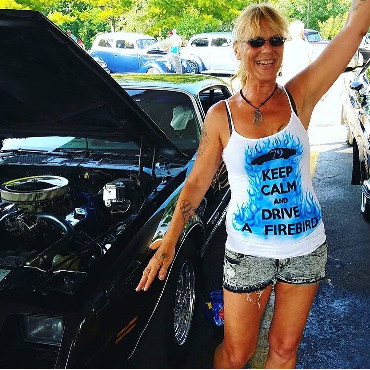 StratusAirbrush's tweet photo. Awesome #custom #airbrush shirt ❤️👌🏻 https://t.co/RhugFwff5r