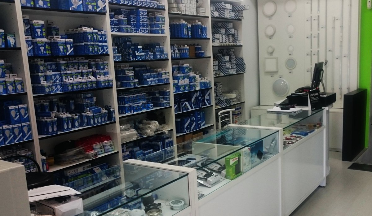 beonled's tweet photo. Te esperamos en nuestra tienda en Torrejón de Ardoz · Madrid o en https://t.co/QduJITNF63 https://t.co/nFzfiWt43N