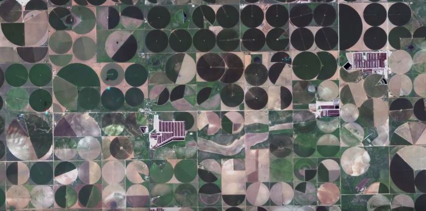 FarmsNews's tweet image. The Data Behind Smart Farming by Technology Precision Ag #PAG #plant16 @planetlabs  farms.com/commentaries/t…