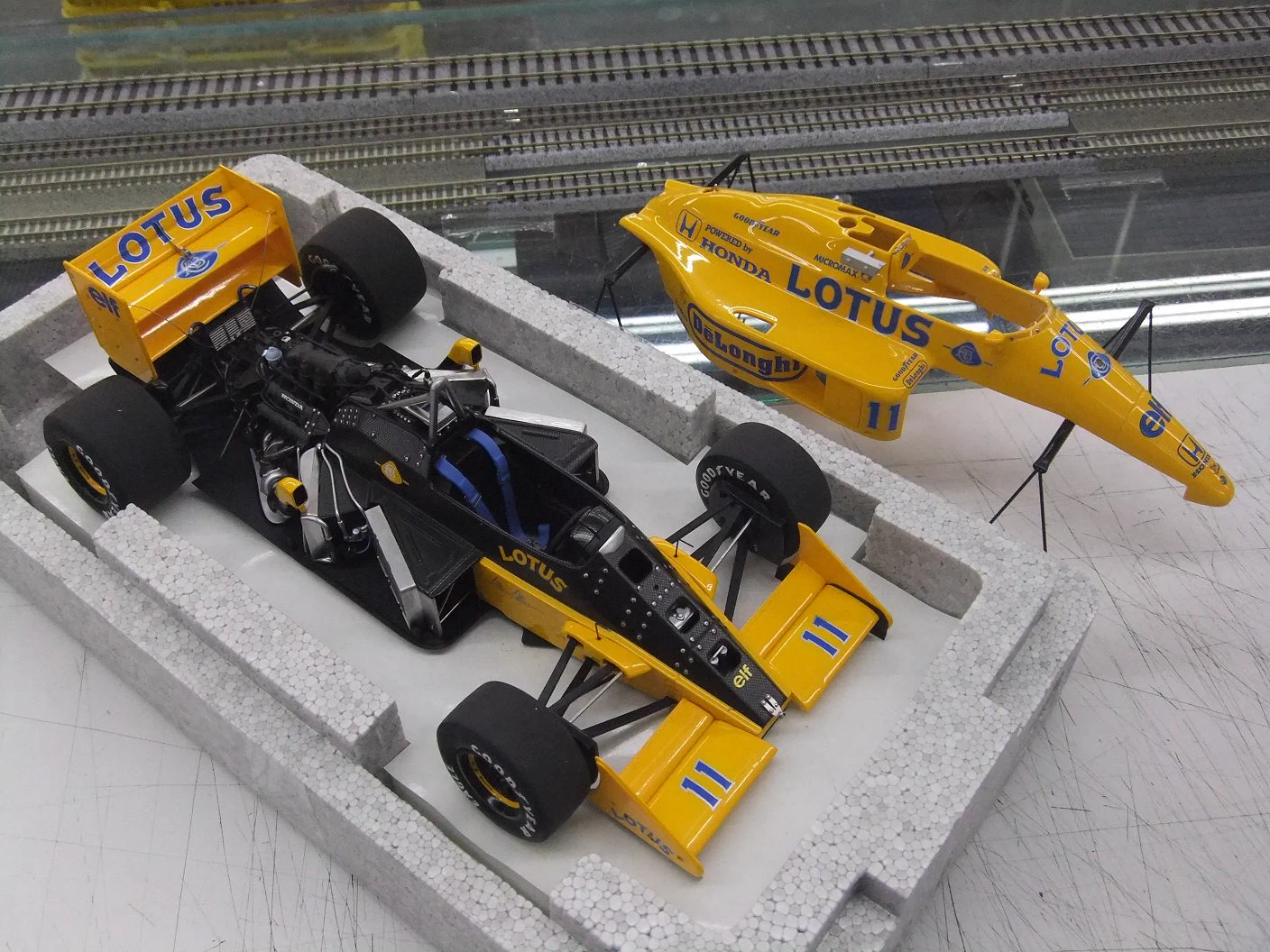 AUTOart 1/18 Lotus Honda F1 ミニカー 11号 中島悟 2026年最新】Yahoo