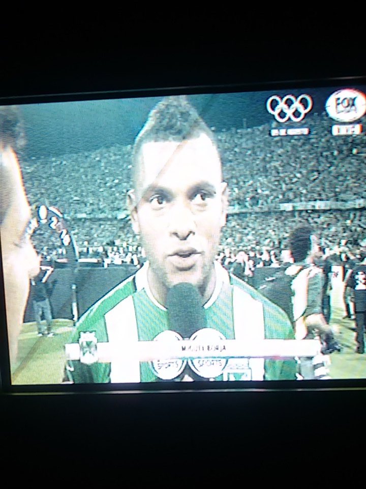 jackdanuer's tweet photo. #NacionalPorLaCopa Grande #MiguelAngelBorja dándole la Gloria al más grande DIOS❤⚽Campeones, #VamosVerde🎊🎊 https://t.co/r0OmYhuuGS