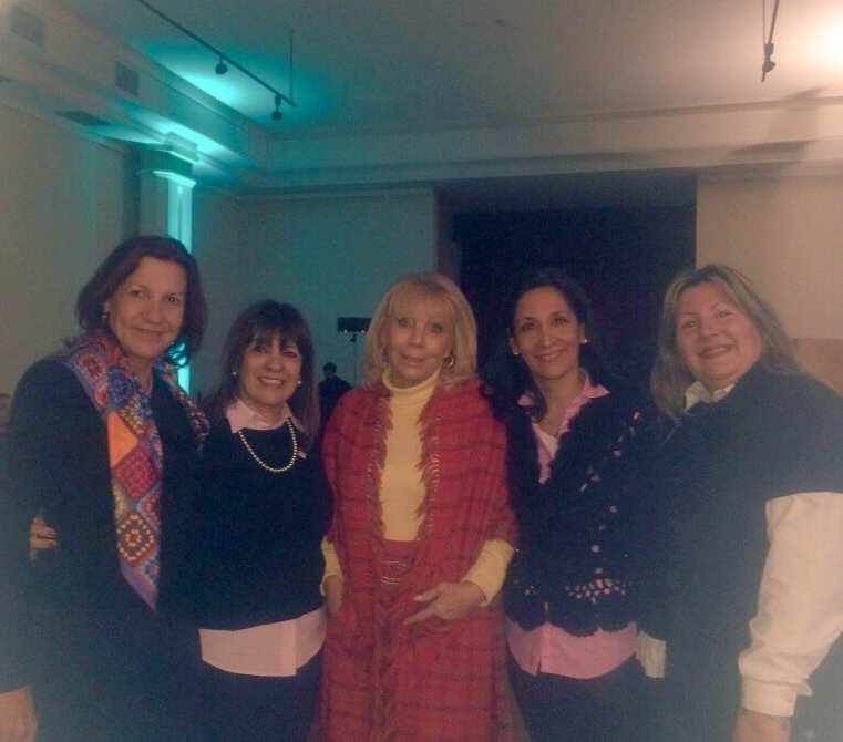 gladysalanis's tweet photo. La #mujer #argentina a los 200 años de la #Independencia en @CancilleriaARG @gladysalanis  @redcame @jabereciartua https://t.co/3sGFdcJQil