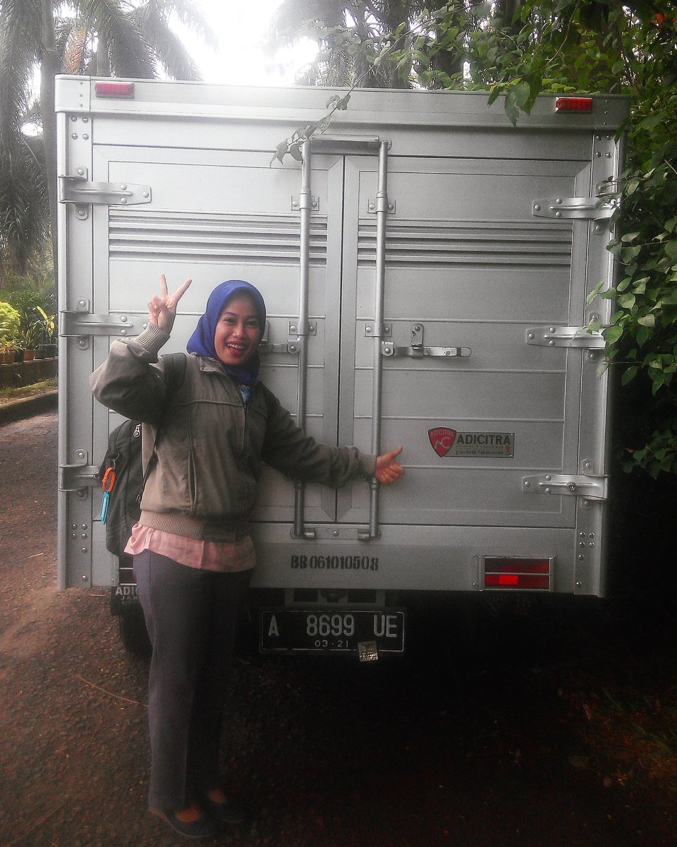 Enciaryani's tweet photo. Gotcha! \( ^ 0^)/ #AdicitraBhirawa #HuntingBoxADC @adicitrabhirawa @W4r_1 @dodot88 @marmaross @sitinda @devyefff https://t.co/LB0DsQ34Rx