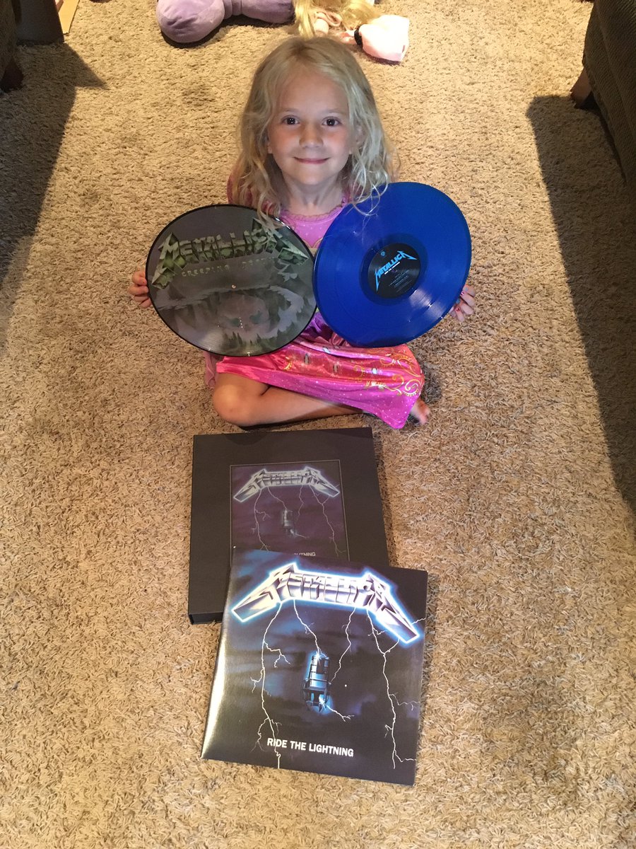 WelcomeHomeVzla's tweet photo. Metallica: RT Josh_Rutz: Happy anniversary to one of her favorites..and mine Metallica #RTL32 #RideTheLightning https://t.co/S8k9JFPo9V