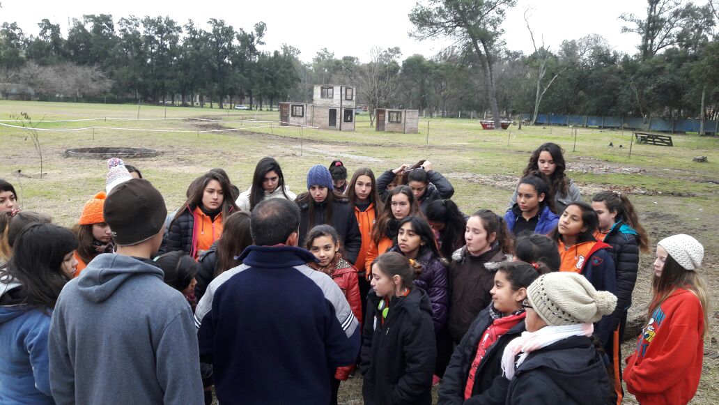 StaAngelaHockey's tweet photo. Gracias por nunca bajar los brazos y demostrar tanto amor por el club! #LasMandisDeCampamento #VAMOSSTACARAJO 🙌💞🍊 https://t.co/trAyaYNyn0