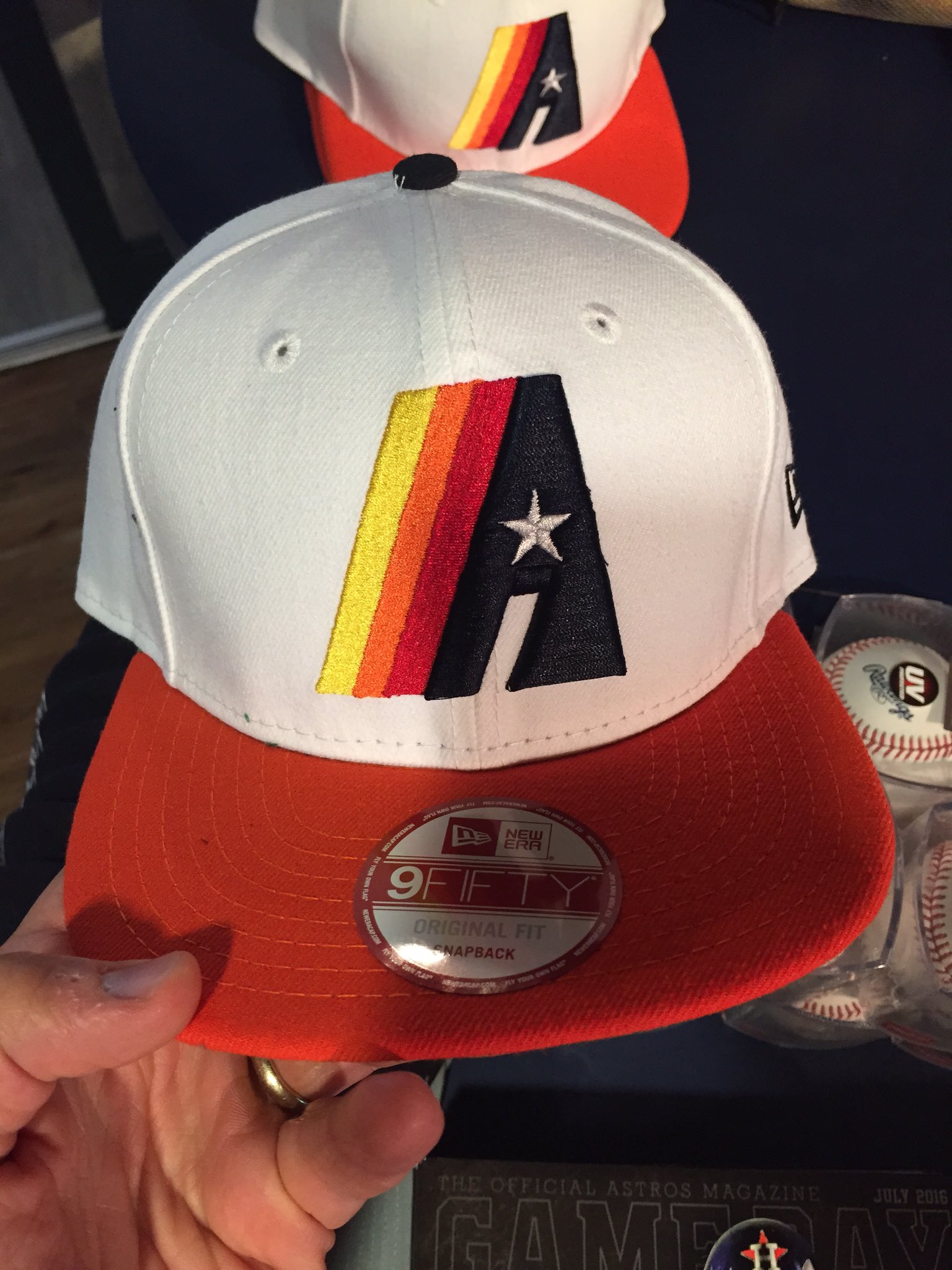 Tyler Kepner on X: Freaky never-used Astros prototype hat on sale