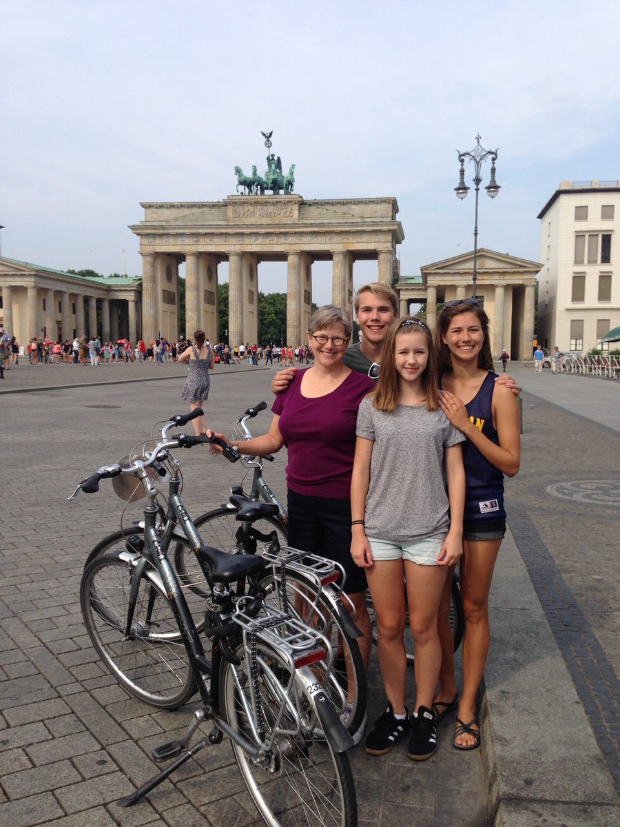 Tour de Ville tweet media