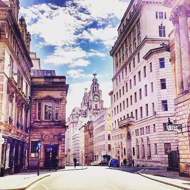 TeenageKicksFes's tweet photo. "In this land the place I love, and here I'll stay" #LIVERPOOL A truly wondrous place https://t.co/xMEekPPZWz