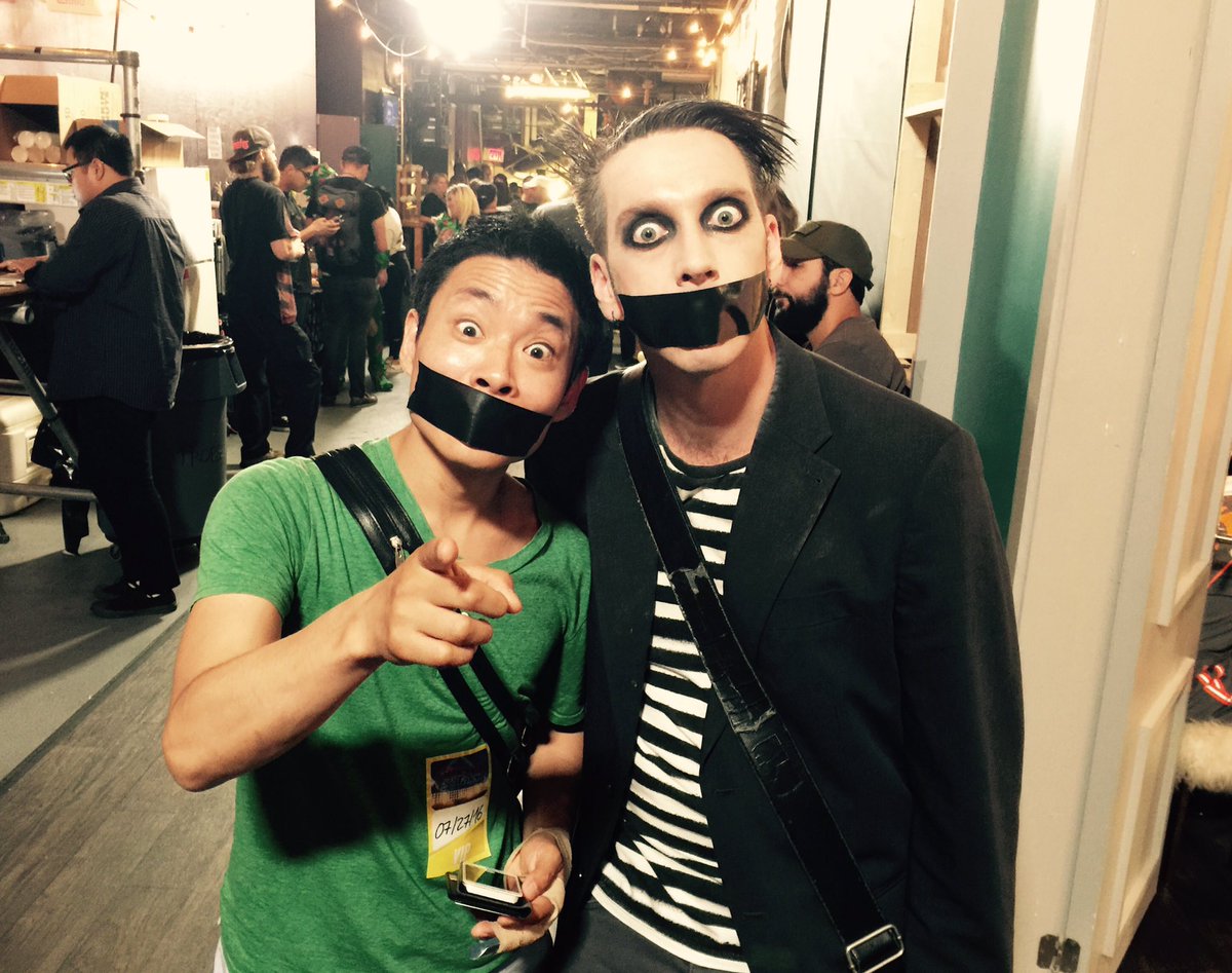 TapeFaceBoy's tweet photo. Meeting people is easy! @KenichiEbina @nbcagt #tapeface #silentones #agt #<| https://t.co/6gIu1wrMo0
