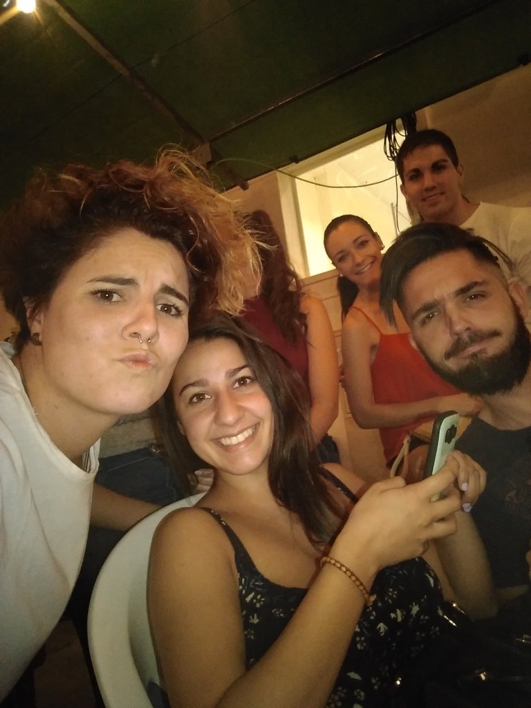 encardelindigo's tweet photo. Estamos de fiestas señores! #fiestasvdh2016 😍😍 https://t.co/cdpPd70Yxy