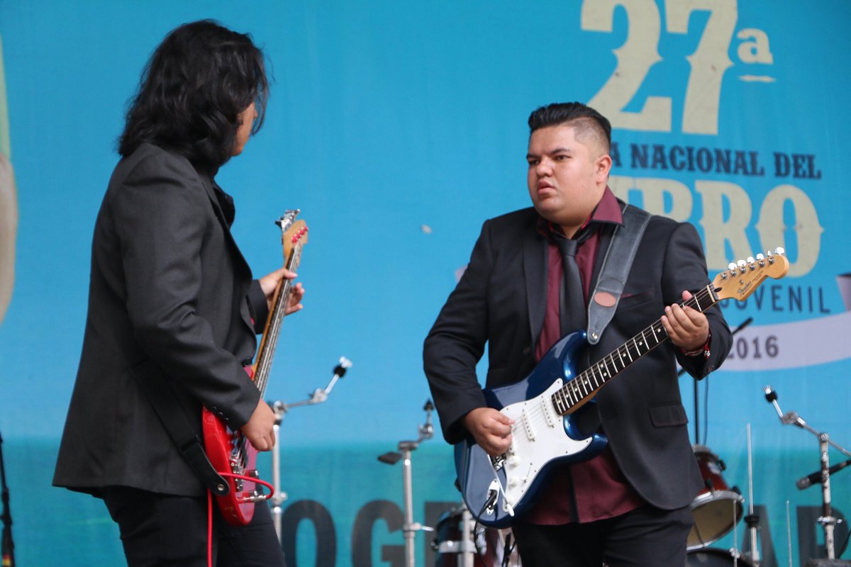 CoffeeandSat's tweet photo. El magnífico @ramses_ojeda despidió #LightRoad con un excelente concierto https://t.co/JsF0Rajitt https://t.co/4LUSm6MJE3