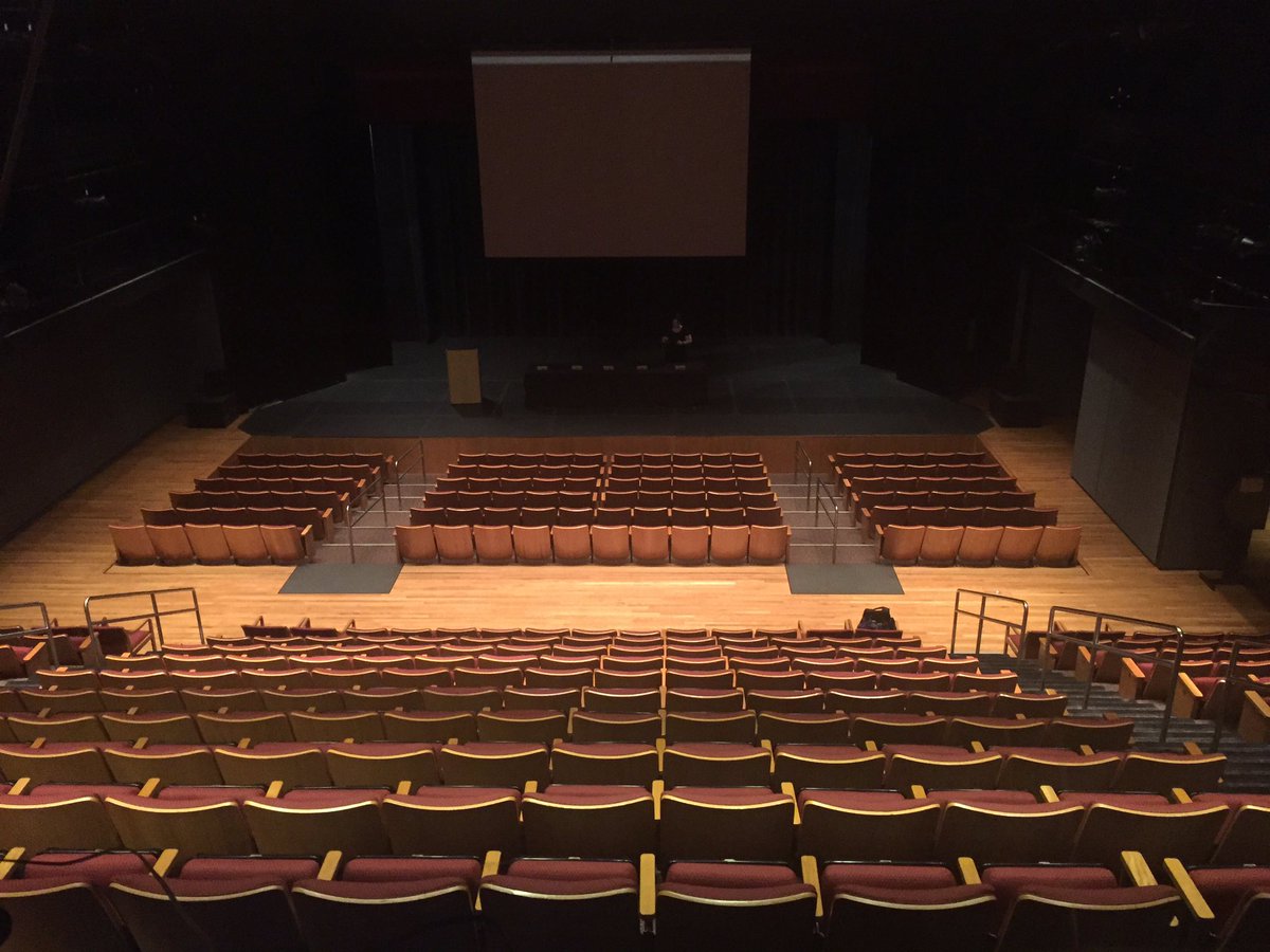 AlonGoren's tweet photo. Getting the theater ready for @805startups tonight! 😬 https://t.co/vYqc7D30t8