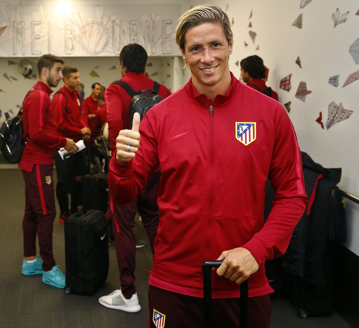 Atleti's tweet photo. ¡Ya estamos en Australia! El equipo ha llegado a Melbourne para participar en la @IntChampionsCup https://t.co/4XHLfDoGZJ