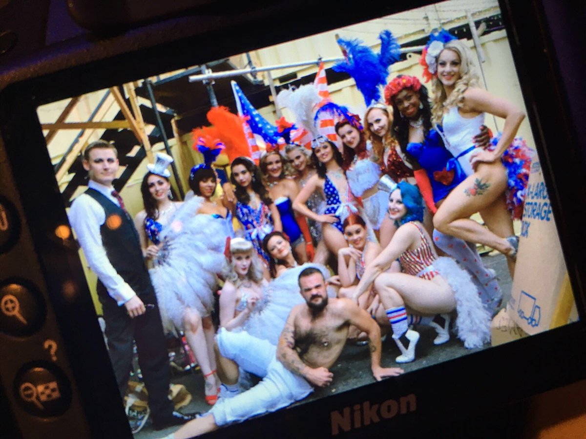 FollyMixtures's tweet photo. Thank you to everyone at the packed out @LdnWonderground tonight! We really appreciate your support 💋 https://t.co/hXcvwnPJf4