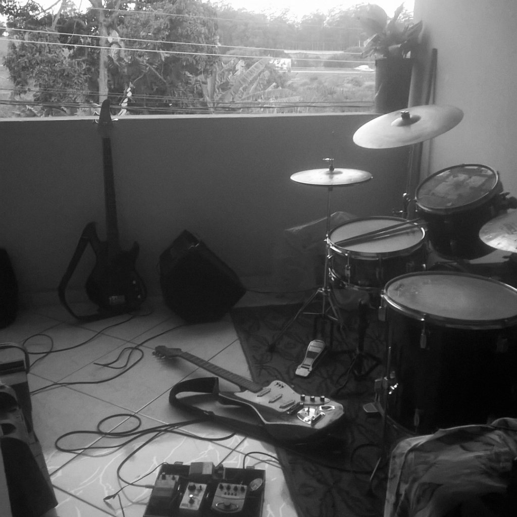 BEMMO_'s tweet photo. Hoje rolou ensaio e as musicas estão ficando legais!. https://t.co/w9QnNkf10L