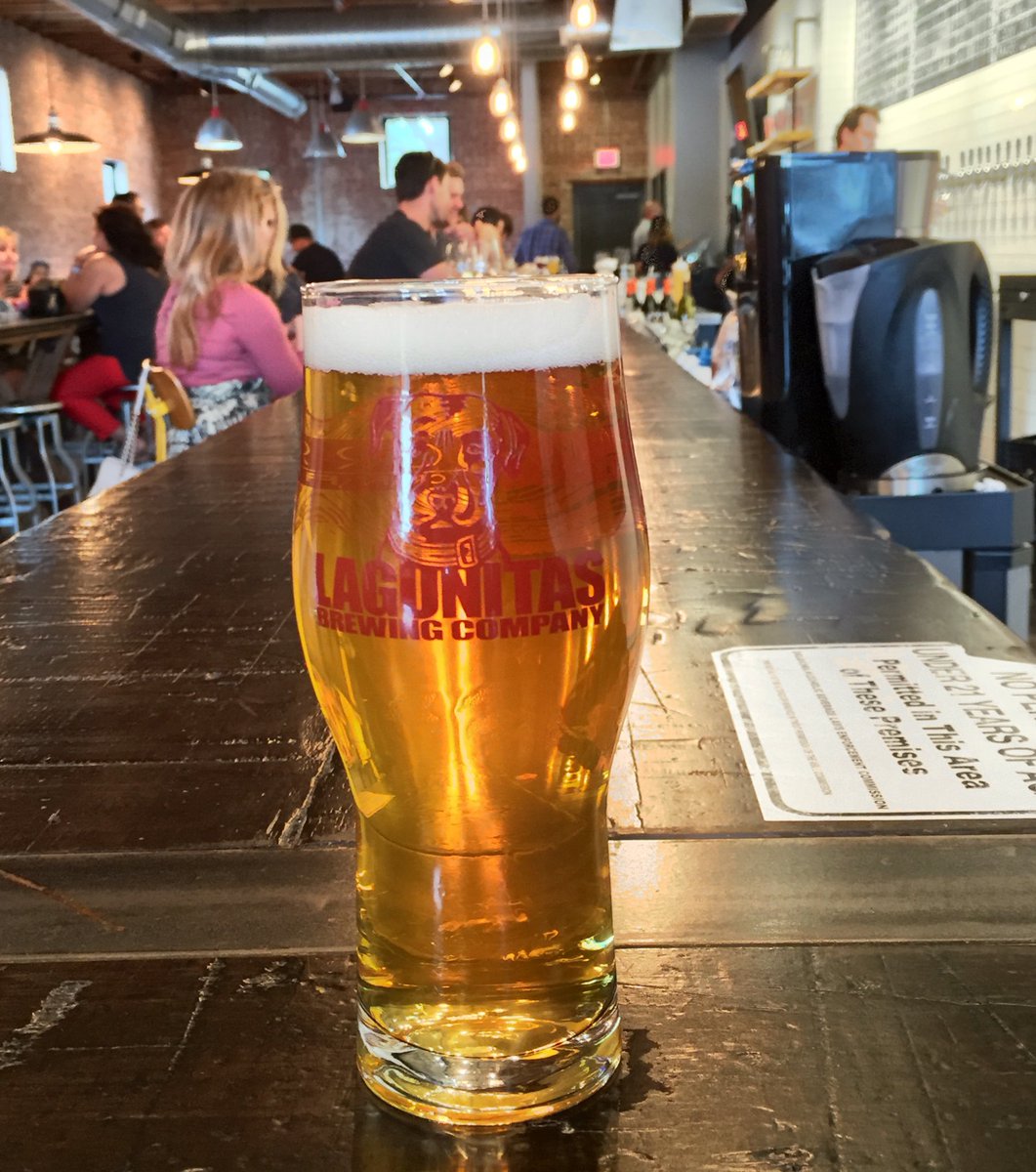PlazaBeerWalk's tweet photo. Time to head over to @oakandore for the @lagunitasbeer Aunt Sally &amp; the 1st #PlazaBeerWalk Glass! #bringyourtickets https://t.co/ByRNM0diq6