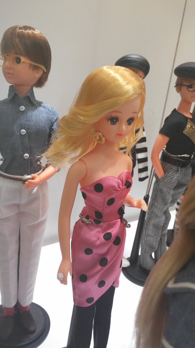80年代のタカラバービー、旧フローラ、旧エリー🍀白人エリーのドレスの
