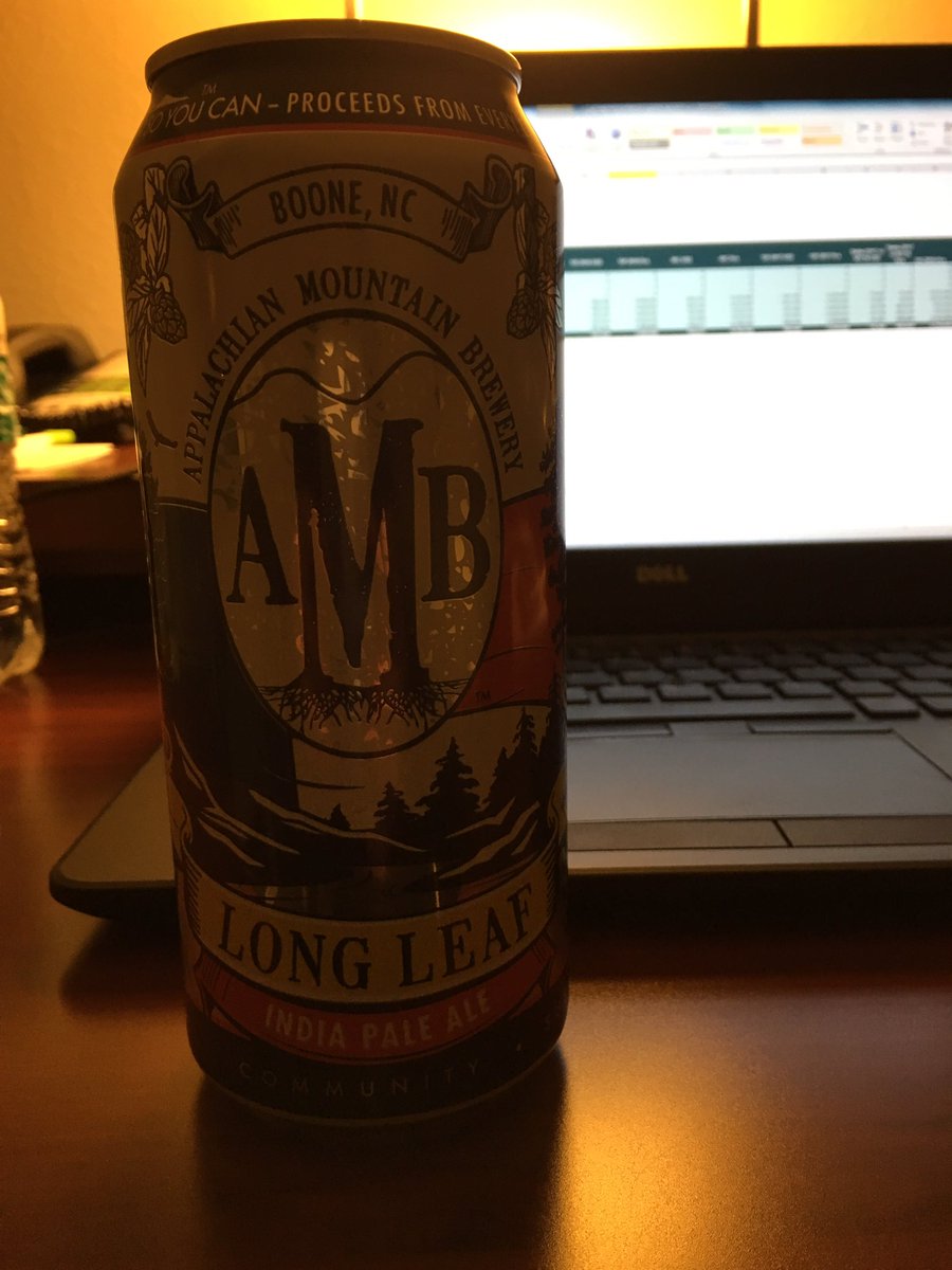 SpursDawg's tweet photo. @RyWheels78 @jimithang12 @beebles13 @bearcatdrews @AMBrewery #vdt #mountainIPA #lateworknight https://t.co/1gNS3wjrAa