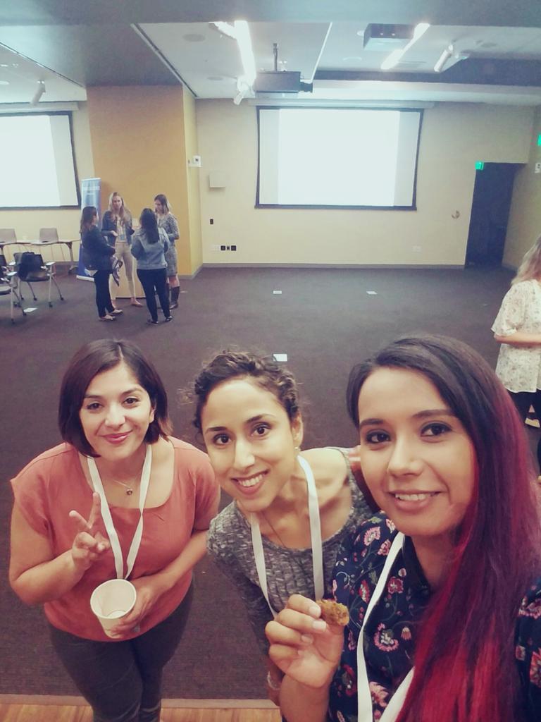 Astrocitos_'s tweet photo. Latinas in tech! @salesforce #SanFrancisco w/ @dioonisia & @paima27 #LatinForce https://t.co/icSYUDXQZv