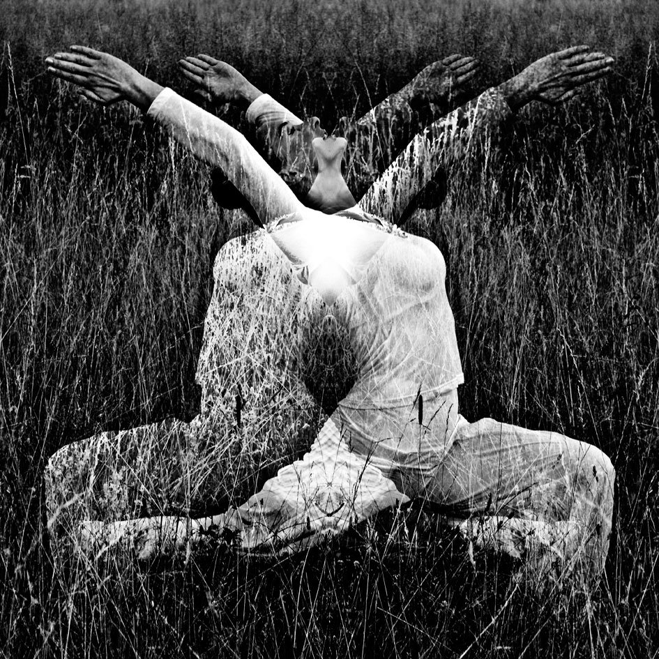 SILVACAPITANA's tweet photo. https://t.co/0APaXfbaQS #meditation #yoga #mindfulness #healing #bodyart #blackandwhite #abstract #digitalcomposing https://t.co/rSkw5PdpOO