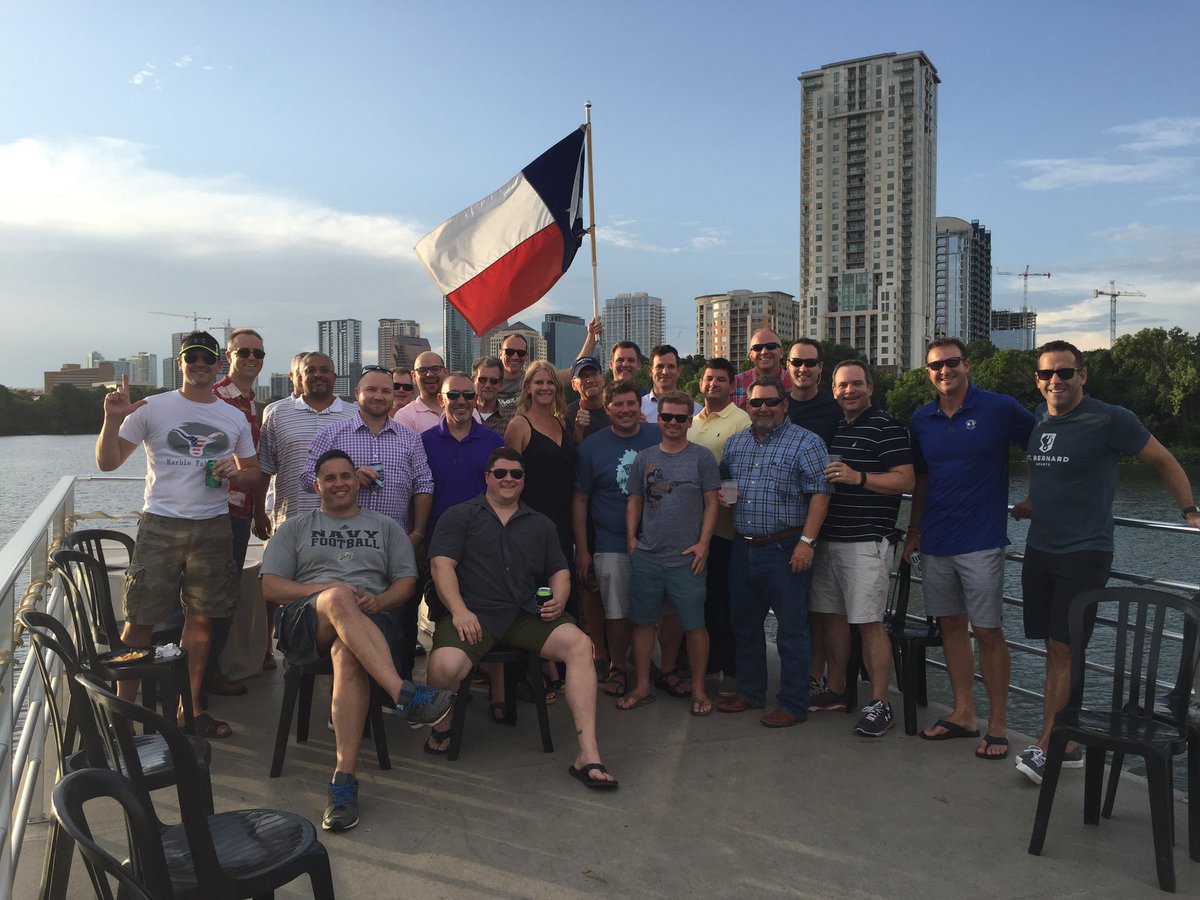 RoonK9's tweet photo. What a great way to finish our  #DPSbootcamp here in the great state of Texas! #capitalcruises #teamDPSTX! https://t.co/l32p2eHrQ1