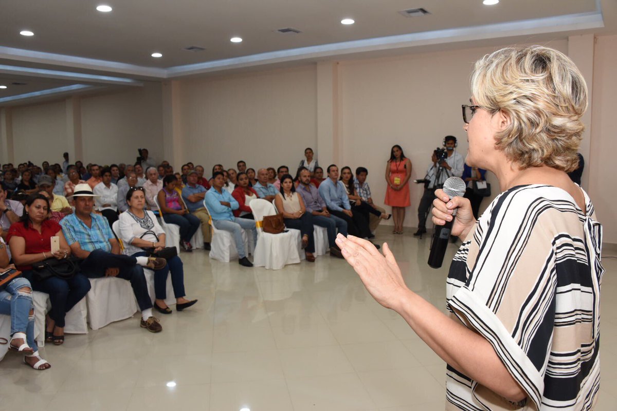 Cynthia Viteri tweet media