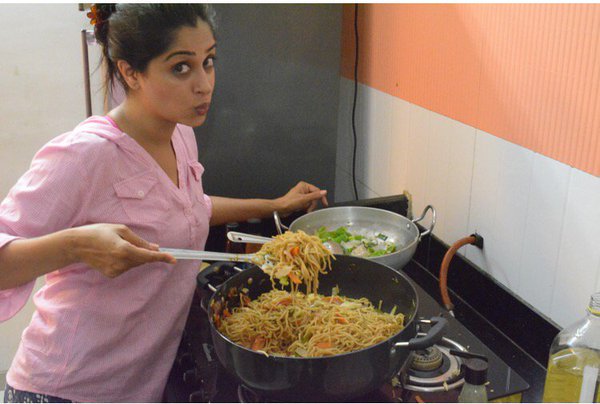 HusnaAsard's tweet photo. Nice cooking for dipika 👌 https://t.co/dl0FdtyGTQ