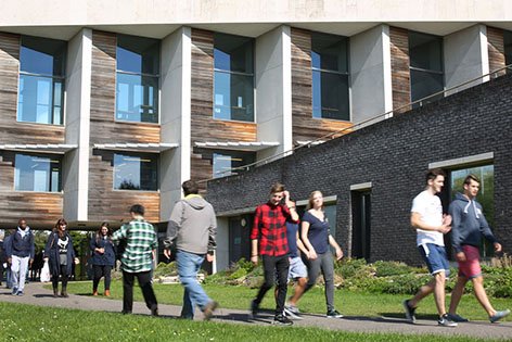 portsmouthuni's tweet photo. Portsmouth named most affordable city in UK for #university #students: https://t.co/aEeV1m17Jq #SeaCityStudy https://t.co/tZvPA8Xac0