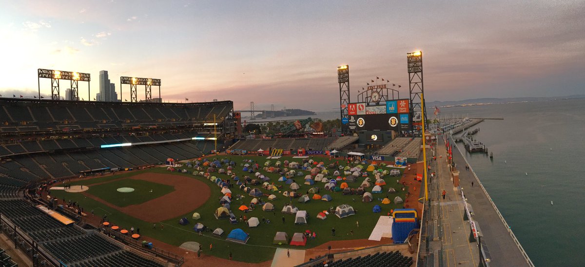 SFGiants's tweet photo. Almost movie time at the #ATTSlumberParty ⛺️ #SFGiants https://t.co/RpMdqooFF2