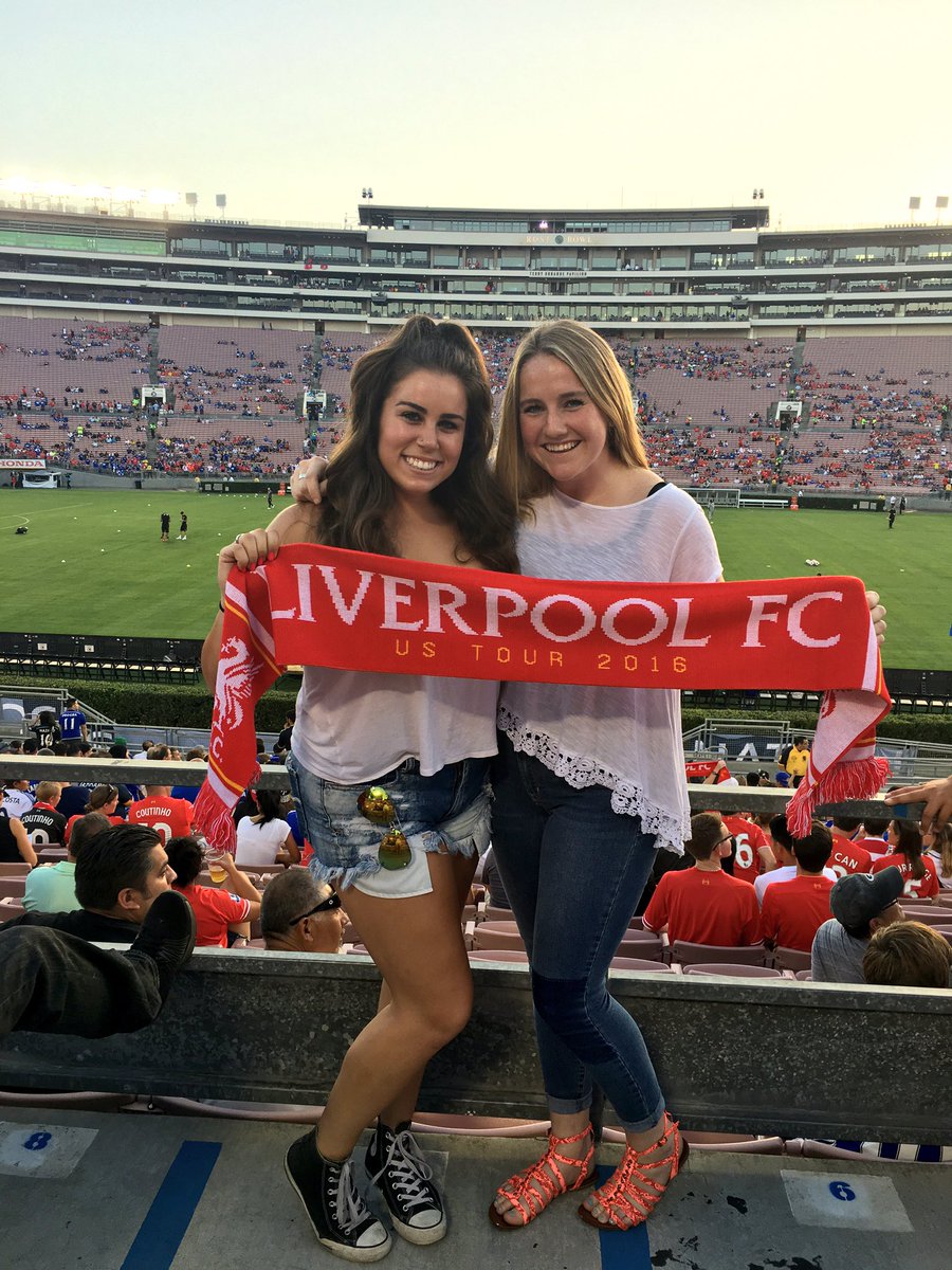 sydwhite3's tweet photo. Got to see one of my IWU friends at the game!!!!! #IWUrocks #alexisrocks https://t.co/DsoXaFt3hJ