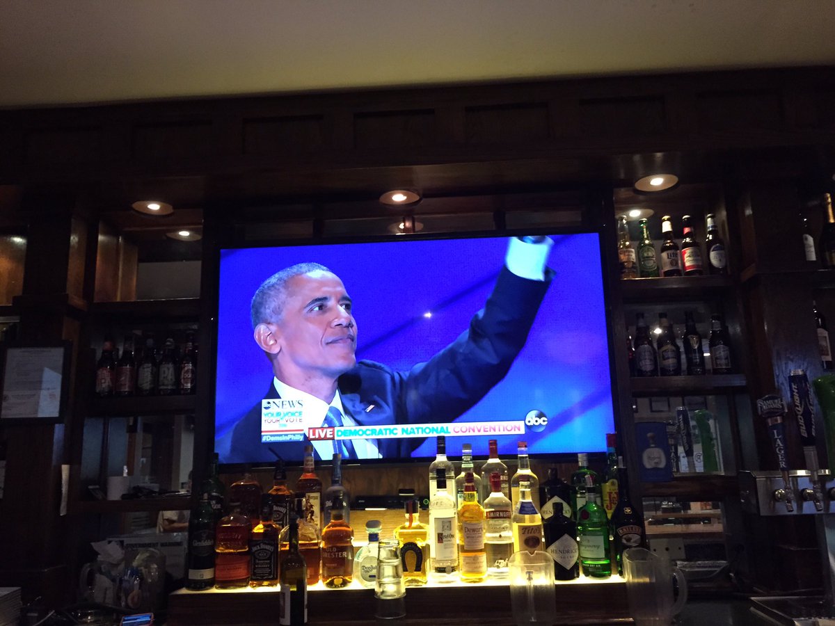 ColinJeffus's tweet image. The O just dropped the hammer in Philly @BarackObama #CommanderAndChief #DemsInPhilly #Obama