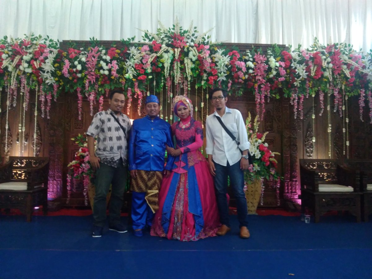 #LatePost
Happy Wedding Mas Hasan (KorWil @unitedarmy_MAD) dgn Mbak Septy, semoga menjadi keluarga SaMaWa
Congrats