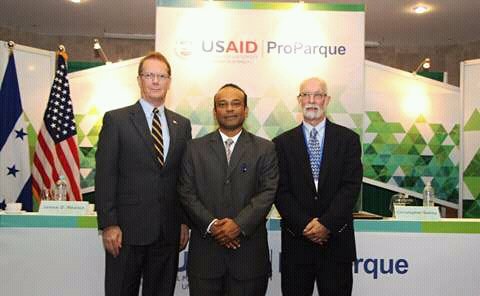 JoseAGaldames's tweet photo. Gracias por su Apoyo @USAIDHonduras @USAIDProParque @usembassyteg  @JuanOrlandoH @MIAMBIENTE_HN @ICFHonduras https://t.co/lUK6H5BAWQ